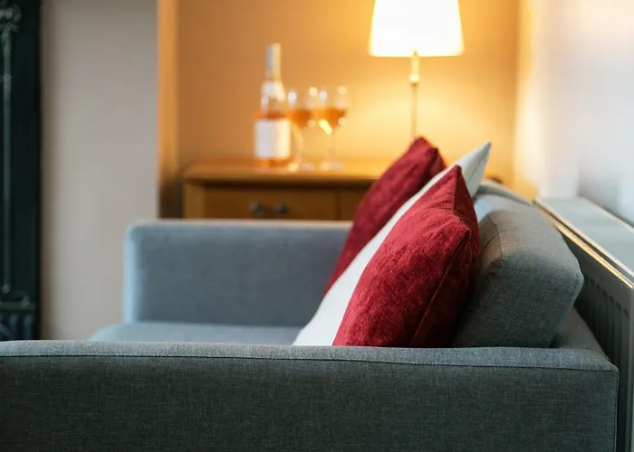 Belle Vue - * Skipton